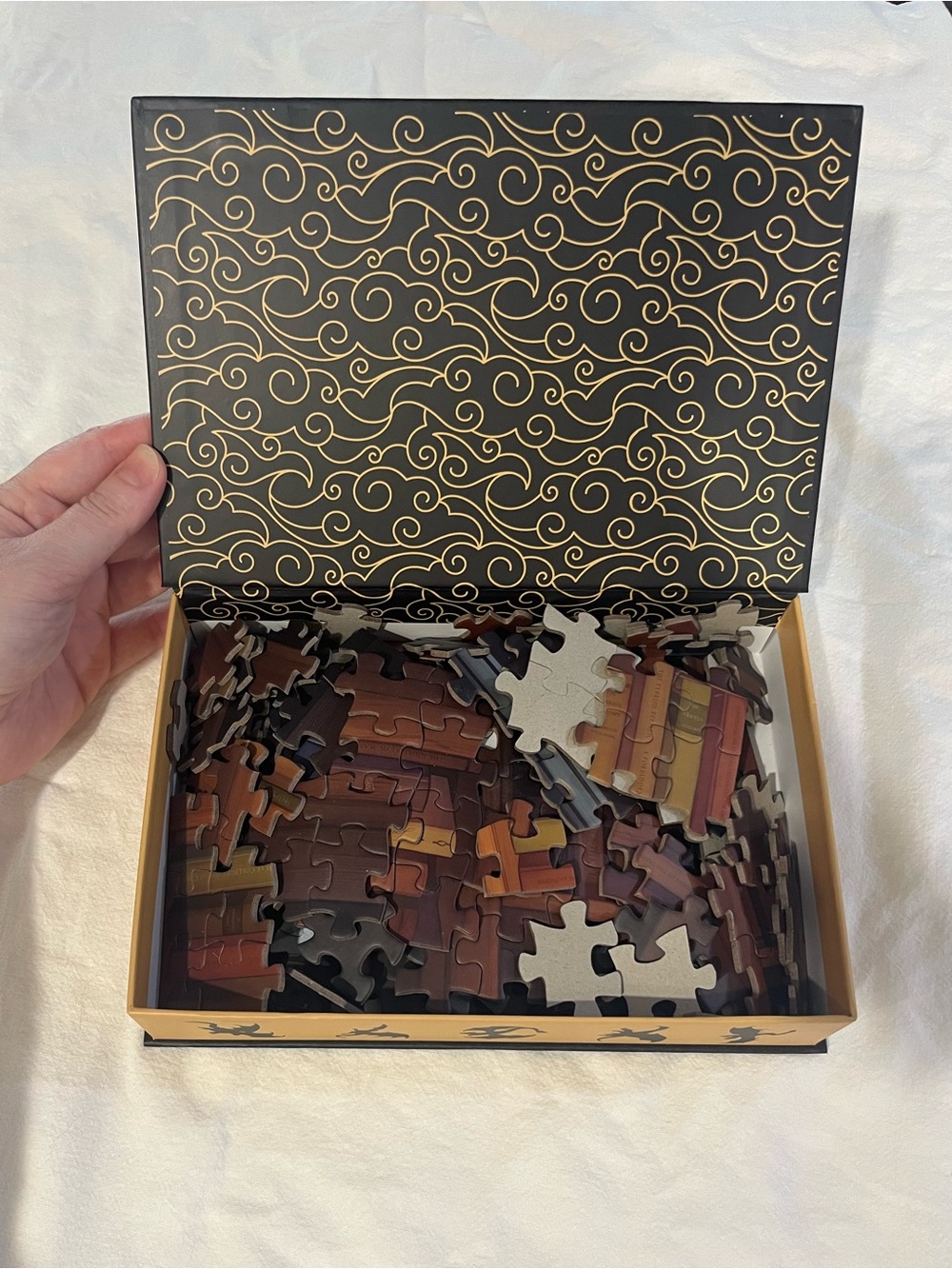Fourth Wing 250-Piece Puzzle - Picture 2 of 4
